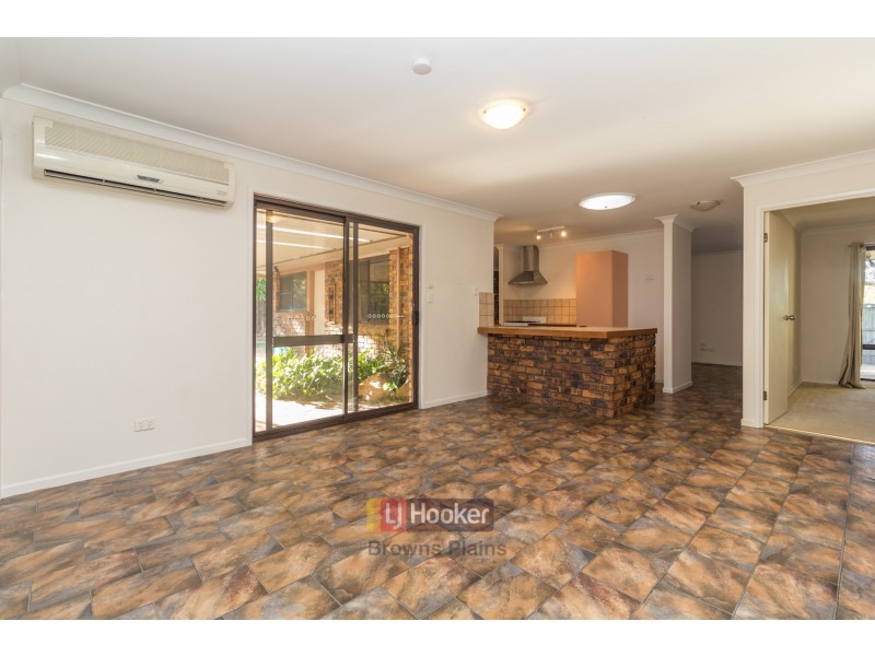 30 Sweetgum Street, Hillcrest QLD 4118