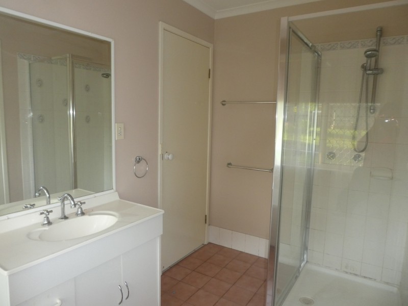 35 Thistle Street, Regents Park QLD 4118
