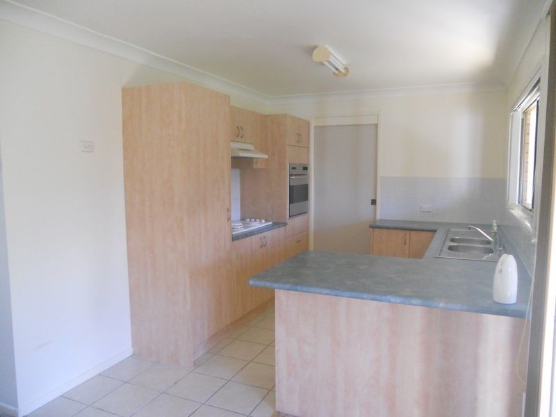 32 Antlia Street, Regents Park QLD 4118