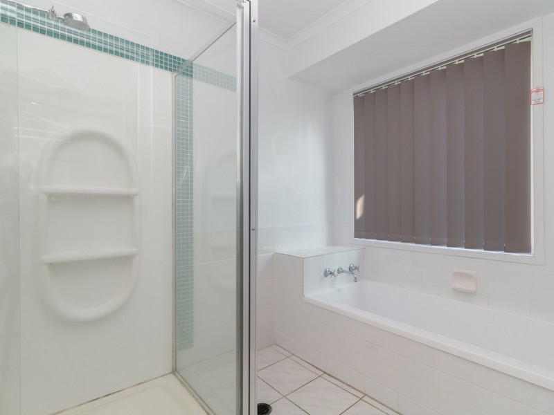 14 Dunblane Drive, Boronia Heights QLD 4124