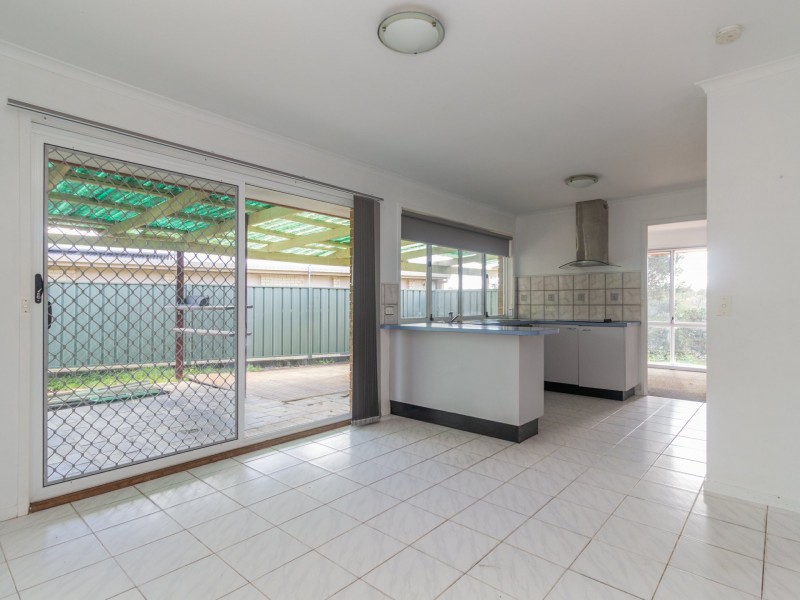 14 Dunblane Drive, Boronia Heights QLD 4124