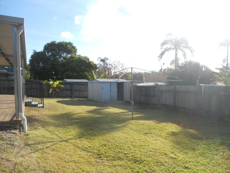 6 Mooloolah Court, Hillcrest QLD 4118