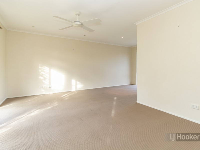 36 Federation Drive, Hillcrest QLD 4118