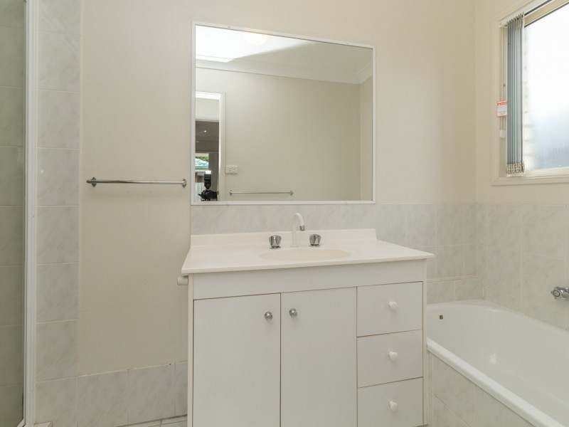 22 Fromelles Court, Regents Park QLD 4118