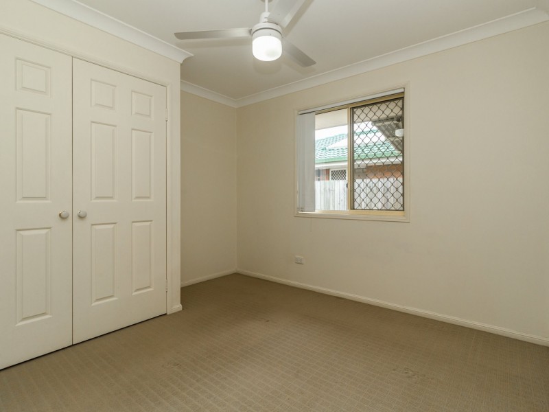 22 Fromelles Court, Regents Park QLD 4118