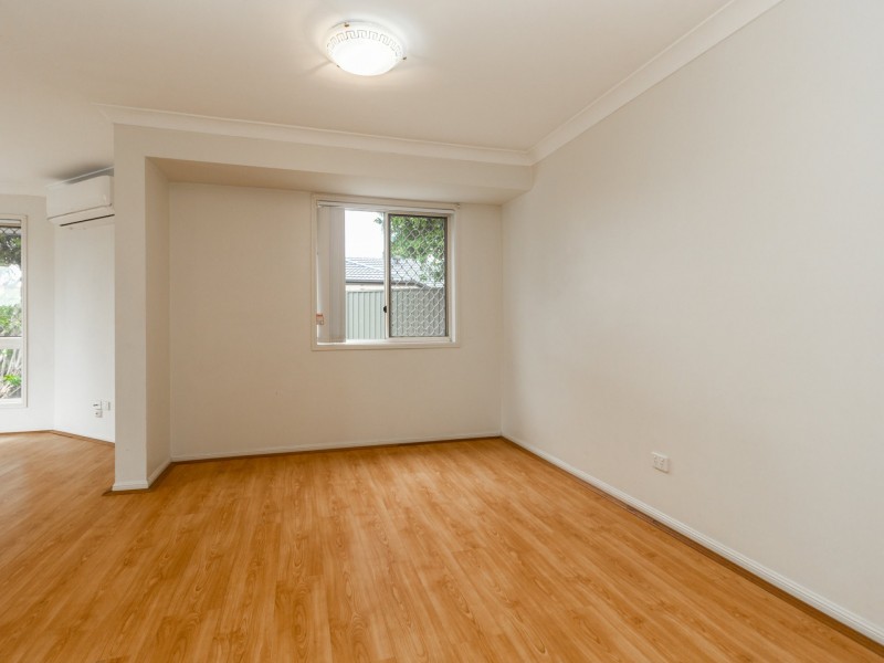 22 Fromelles Court, Regents Park QLD 4118