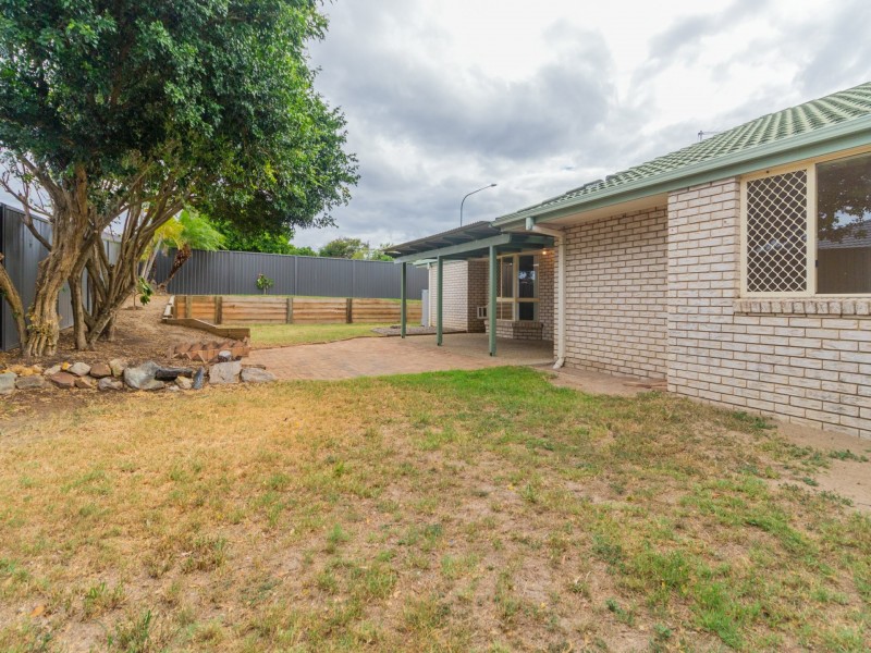 22 Fromelles Court, Regents Park QLD 4118