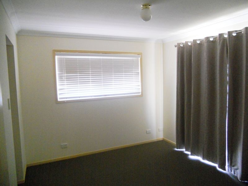 8 Craig Street, Crestmead QLD 4132