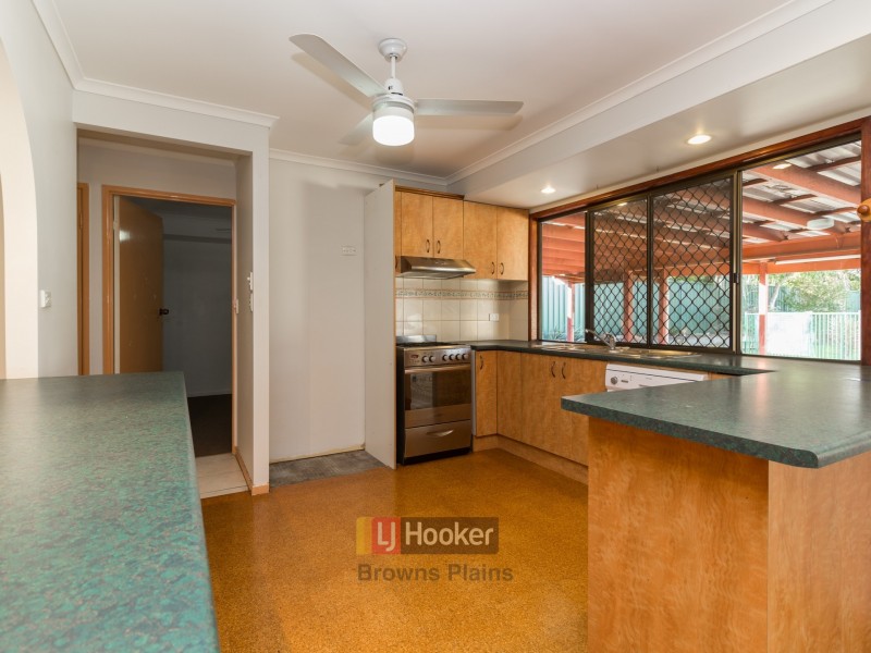 169 Emerald Drive, Regents Park QLD 4118