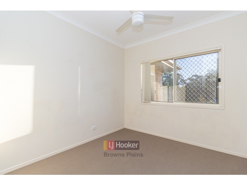 73 Grove Road, Edens Landing QLD 4207