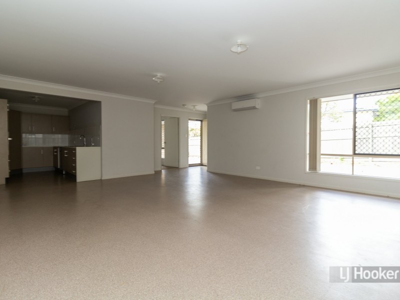 2/695 Browns Plains Road, Marsden QLD 4132
