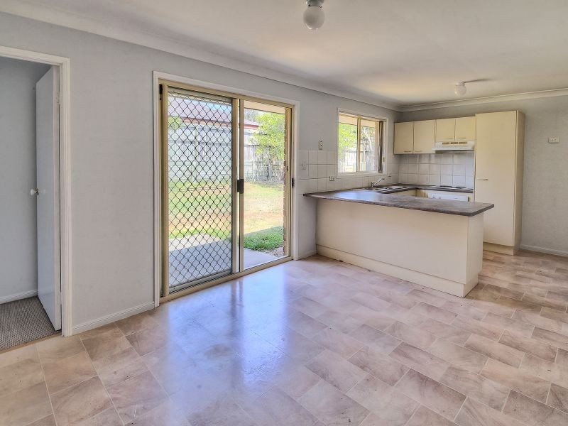 6 Latana Court, Regents Park QLD 4118