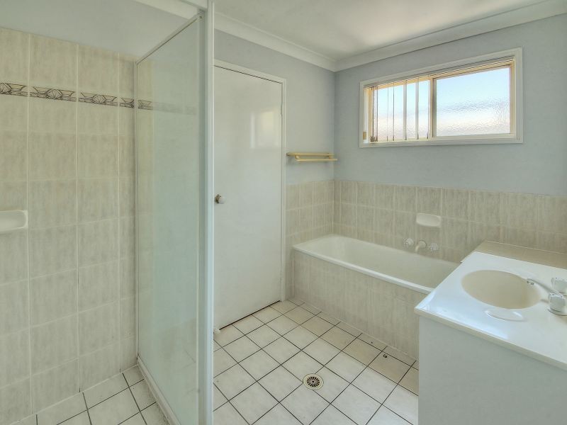 6 Latana Court, Regents Park QLD 4118