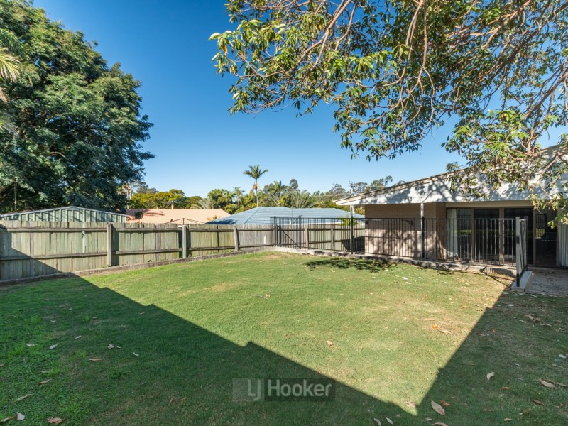 2/13 Owens Crescent, Regents Park QLD 4118