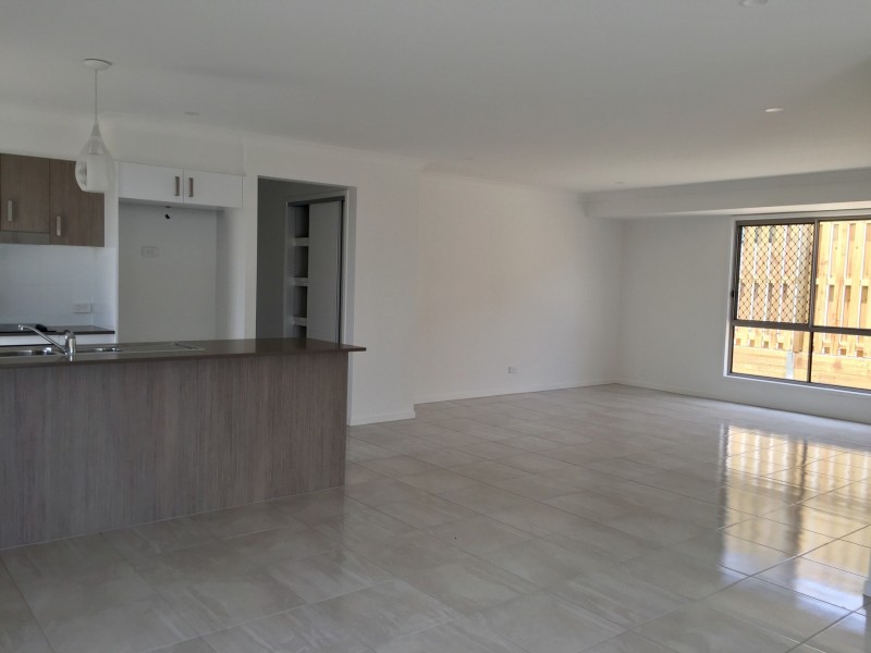 15A Wollumbin Crescent, Waterford West QLD 4133