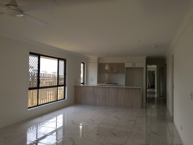 15A Wollumbin Crescent, Waterford West QLD 4133