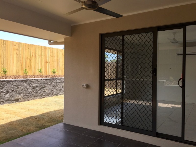 15A Wollumbin Crescent, Waterford West QLD 4133