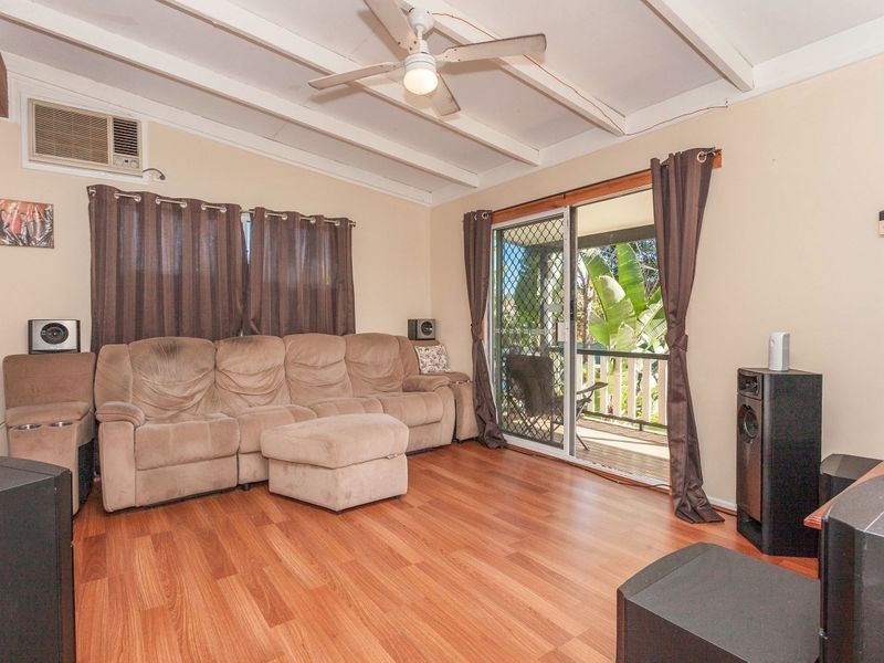 10 Woodburn Street, Marsden QLD 4132