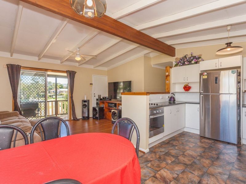 10 Woodburn Street, Marsden QLD 4132