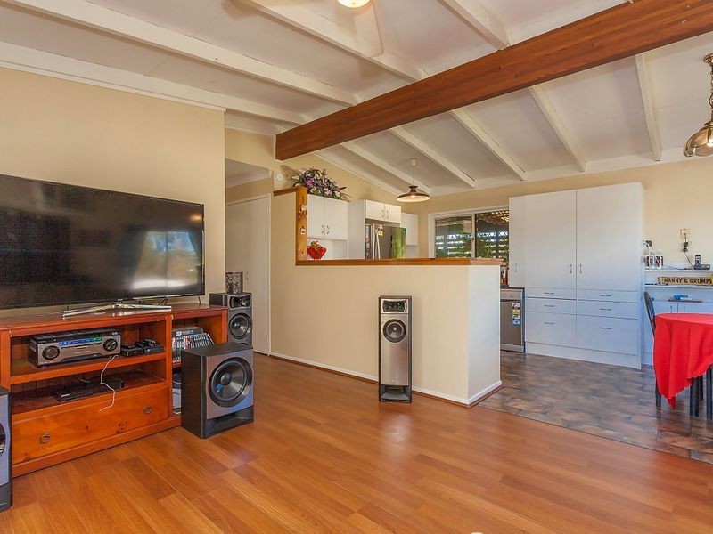 10 Woodburn Street, Marsden QLD 4132