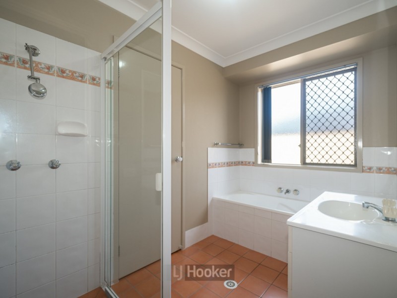 5 Samia Court, Regents Park QLD 4118