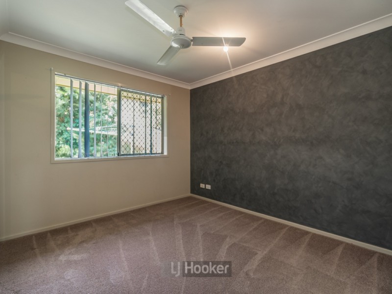 5 Samia Court, Regents Park QLD 4118