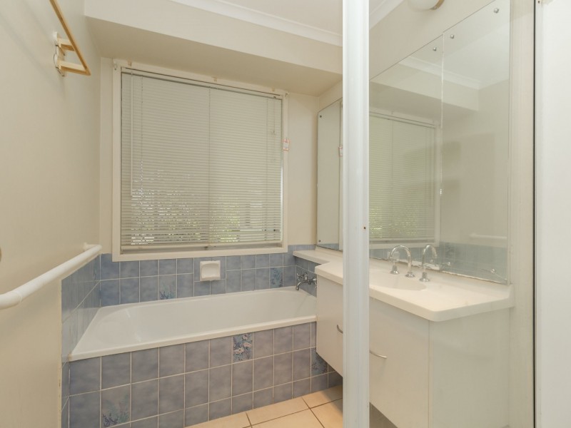 27 Algol Street, Regents Park QLD 4118