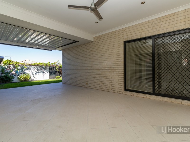 24 Maryland Drive, Regents Park QLD 4118