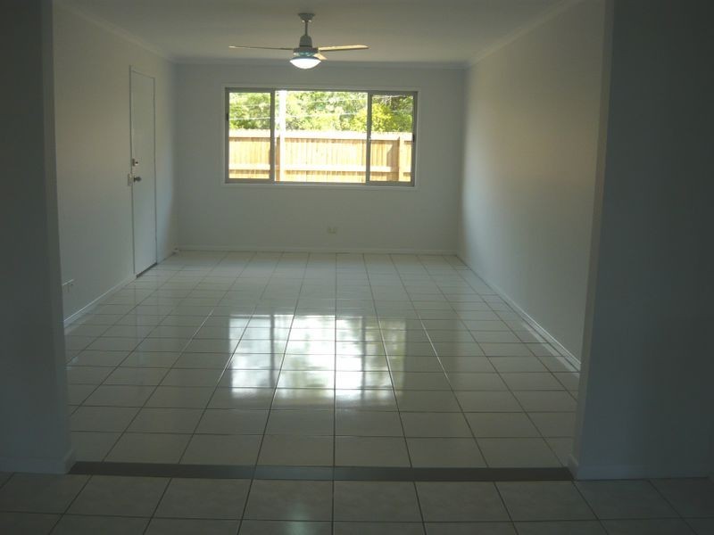 18 Pinelands Street, Loganlea QLD 4131