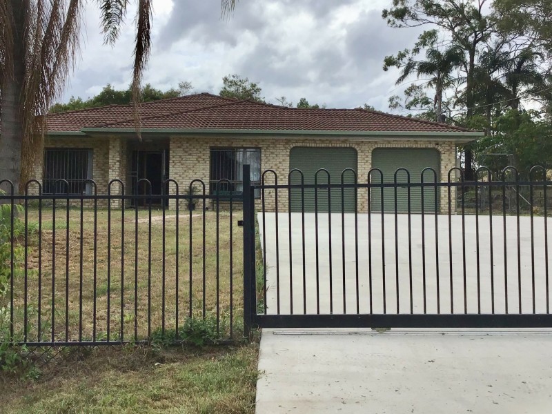 1 Executive Drive, Park Ridge QLD 4125