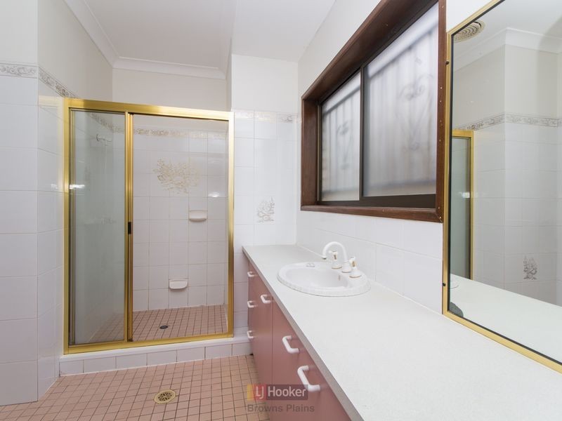 1 Executive Drive, Park Ridge QLD 4125