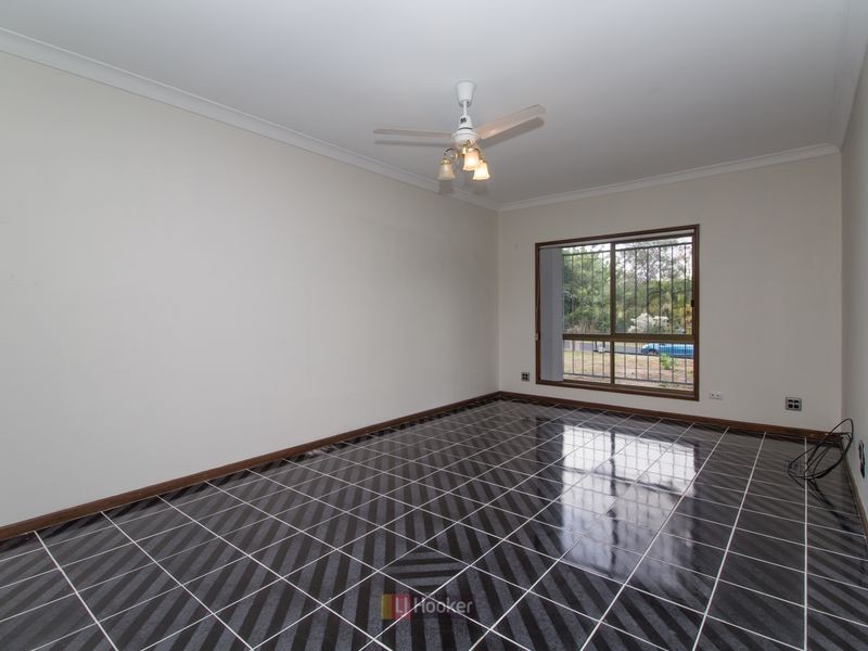 1 Executive Drive, Park Ridge QLD 4125