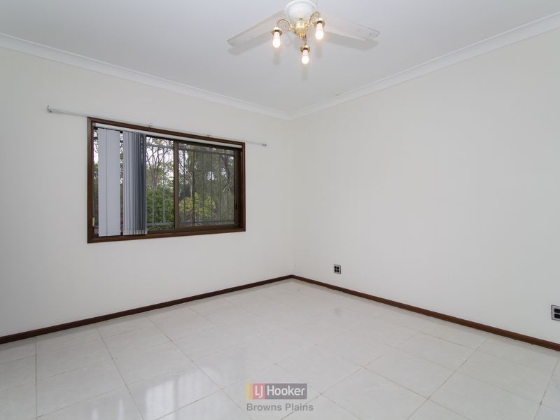 1 Executive Drive, Park Ridge QLD 4125