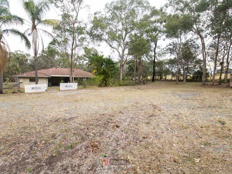 1 Executive Drive, Park Ridge QLD 4125