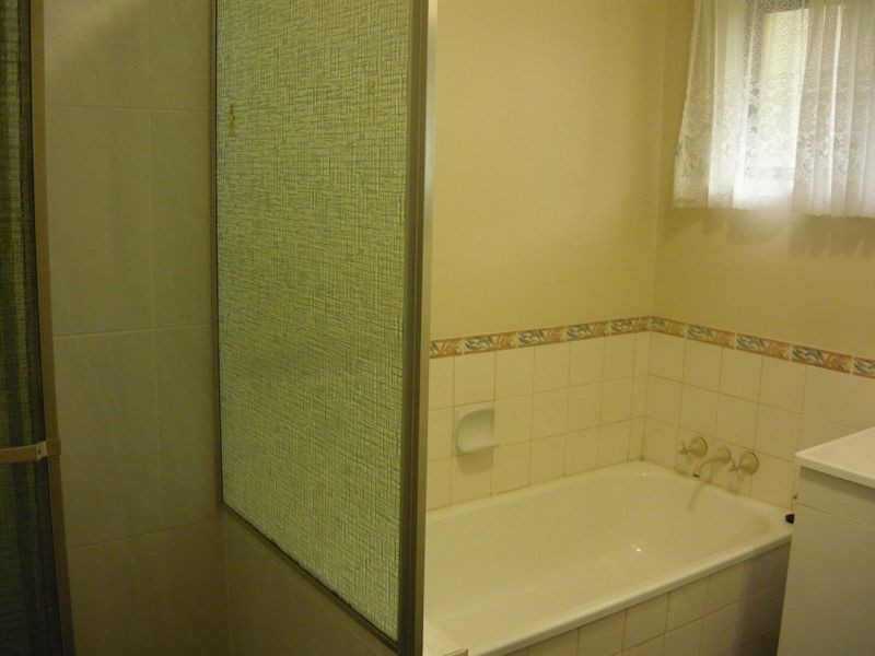 55 Sweetgum Street, Hillcrest QLD 4118