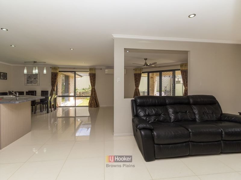 25 Marigold Avenue, Regents Park QLD 4118