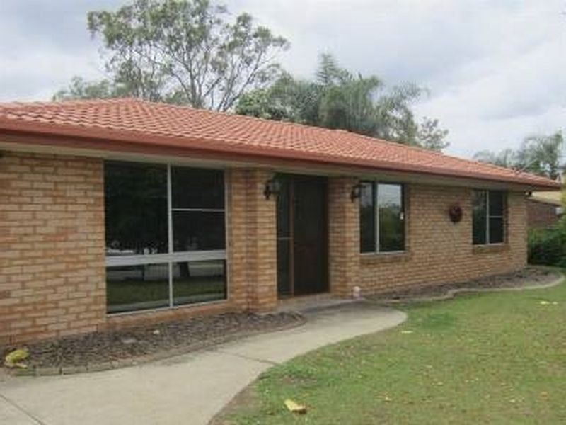 24 Dorachus Drive, Regents Park QLD 4118