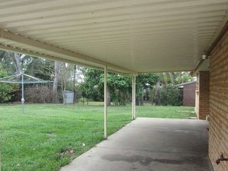 24 Dorachus Drive, Regents Park QLD 4118