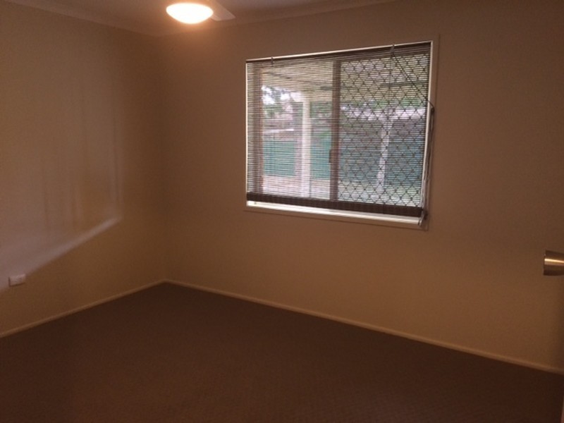 34 Bywater Street, Hillcrest QLD 4118