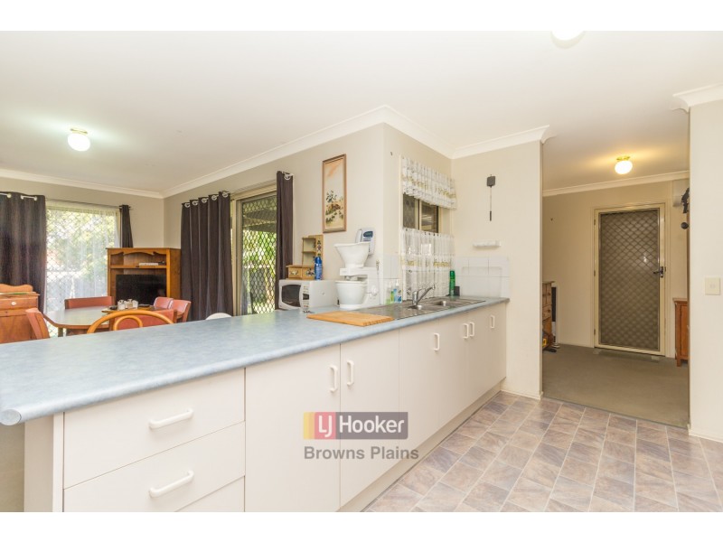 33 Murrumbidgee Street, Hillcrest QLD 4118