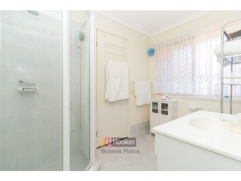 33 Murrumbidgee Street, Hillcrest QLD 4118