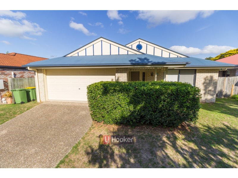 16 Pidgeon Boulevard, Crestmead QLD 4132