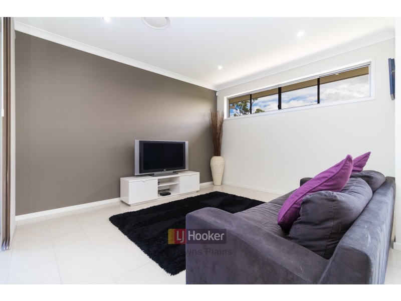 48 Stoneleigh Reserve Boulevard, Logan Reserve QLD 4133