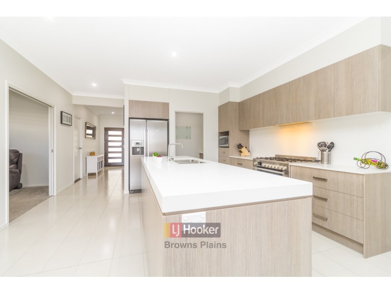 48 Stoneleigh Reserve Boulevard, Logan Reserve QLD 4133