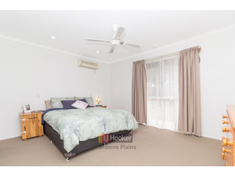 101 Middle Road, Hillcrest QLD 4118