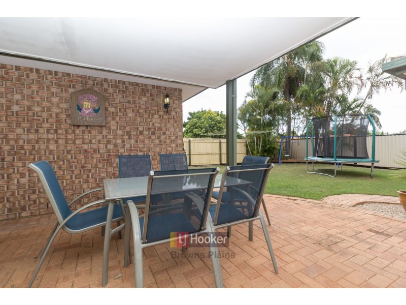 101 Middle Road, Hillcrest QLD 4118