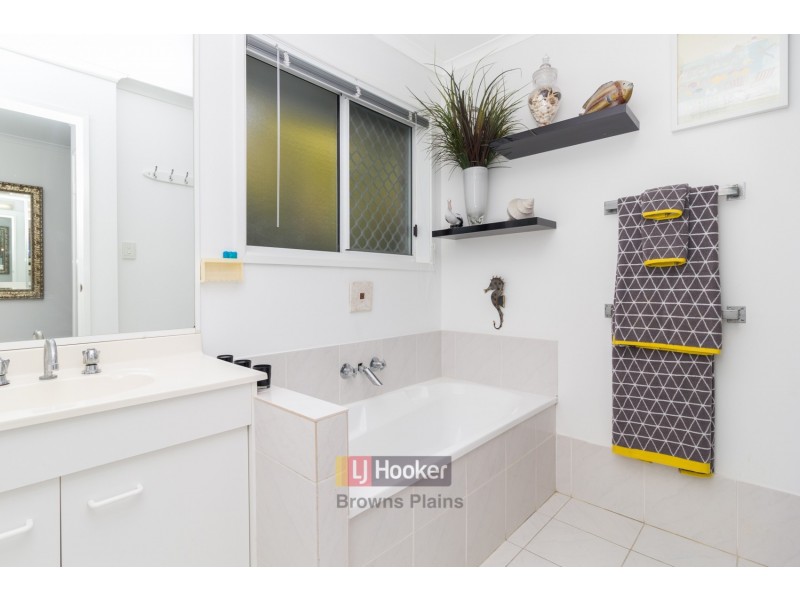 22 Apex Street, Marsden QLD 4132