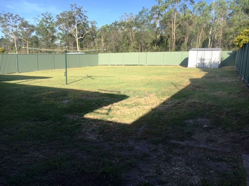 9 Helmet Court, Hillcrest QLD 4118