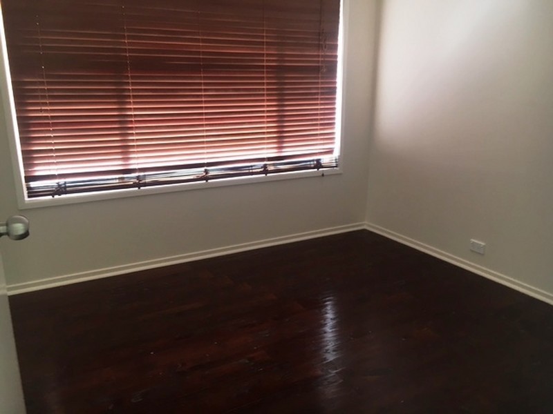 9 Helmet Court, Hillcrest QLD 4118