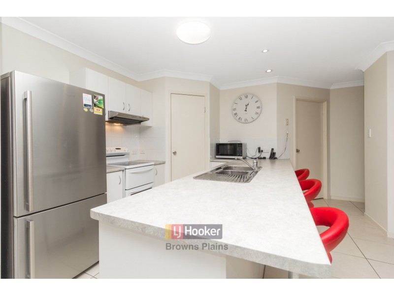18 Crescendo Place, Crestmead QLD 4132